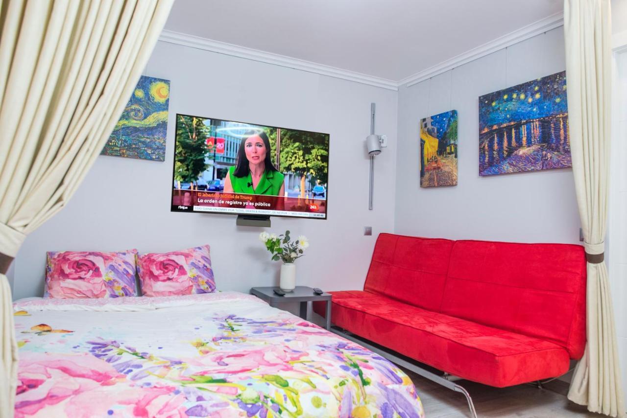 Camp Nou, Europa Fira - Modern Two-Bedroom Apartment With Heating L'Hospitalet de Llobregat Exterior photo
