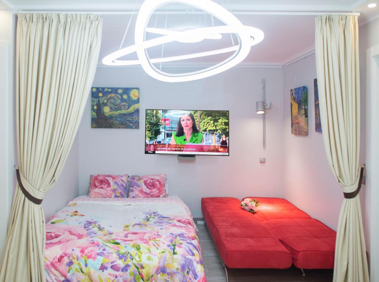 Camp Nou, Europa Fira - Modern Two-Bedroom Apartment With Heating L'Hospitalet de Llobregat Exterior photo
