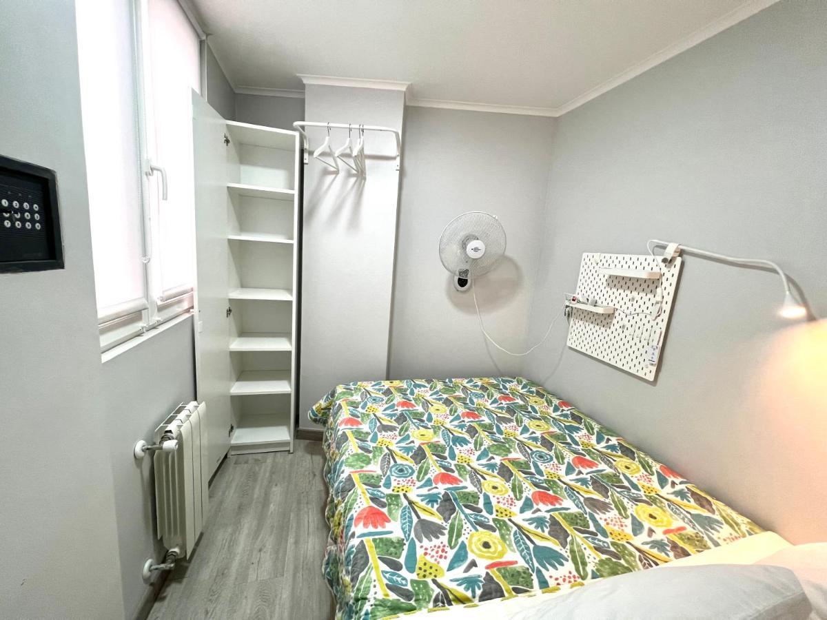 Camp Nou, Europa Fira - Modern Two-Bedroom Apartment With Heating L'Hospitalet de Llobregat Exterior photo