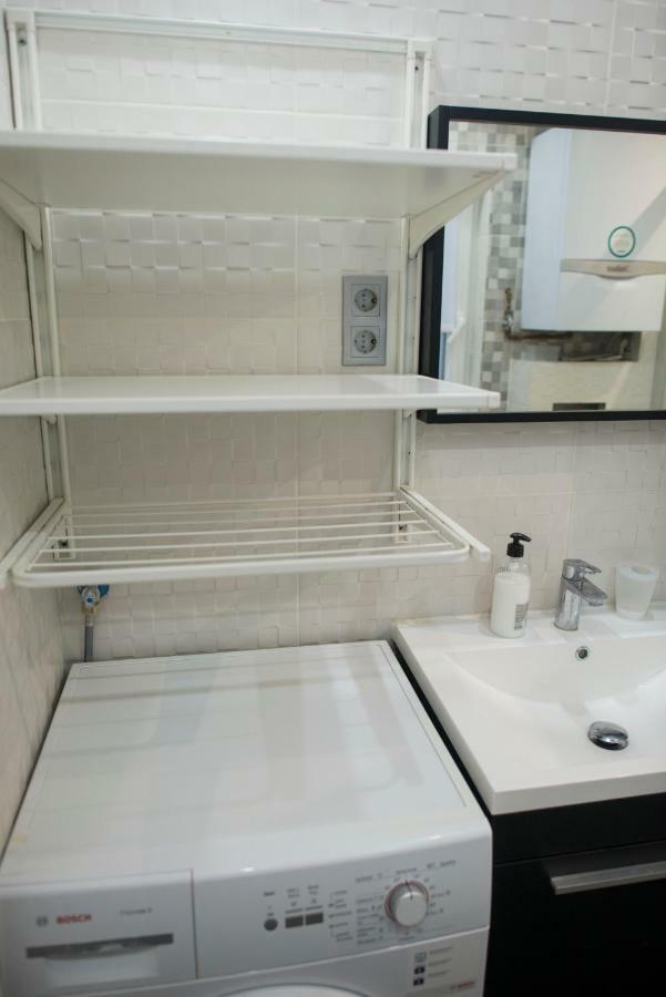 Camp Nou, Europa Fira - Modern Two-Bedroom Apartment With Heating L'Hospitalet de Llobregat Exterior photo
