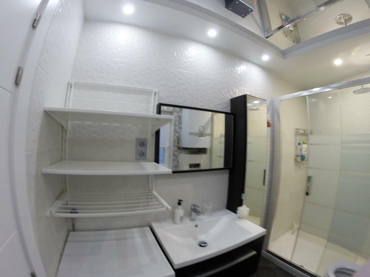 Camp Nou, Europa Fira - Modern Two-Bedroom Apartment With Heating L'Hospitalet de Llobregat Exterior photo