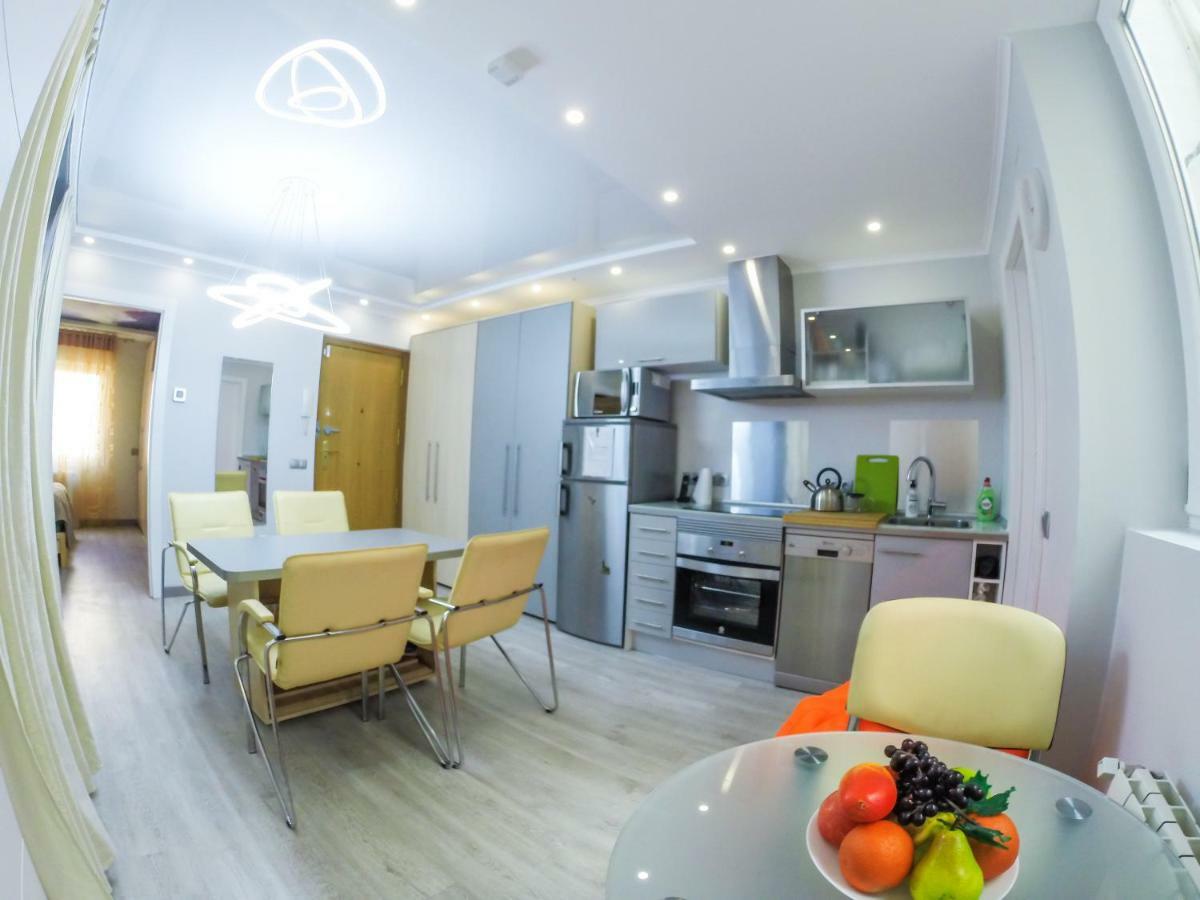 Camp Nou, Europa Fira - Modern Two-Bedroom Apartment With Heating L'Hospitalet de Llobregat Exterior photo